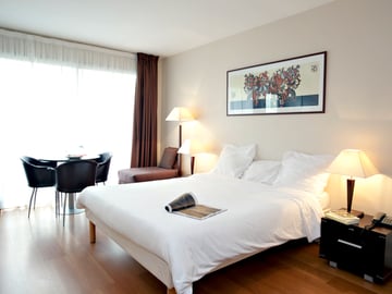 Adagio access Paris Tour Eiffel St Charles Adagio access Paris Tour Eiffel St Charles