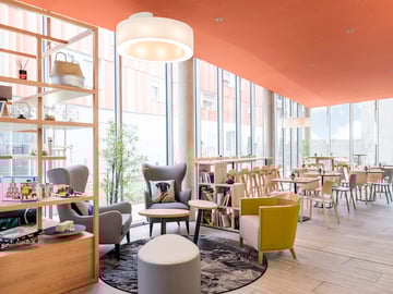 Adagio access Paris Massy Gare TGV Adagio access Paris Massy Gare TGV