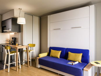 Estúdio para 3 pessoas com 1 cama de casal e 1 sofá-cama