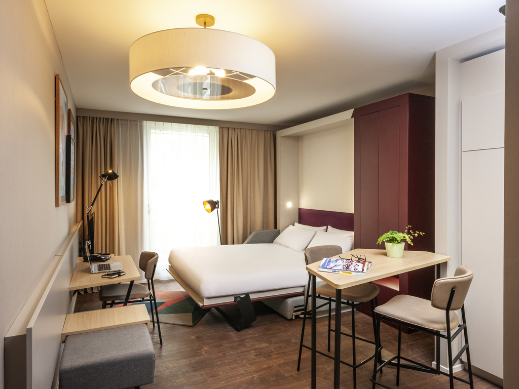 Aparthotel Adagio Zürich Center - Image 0