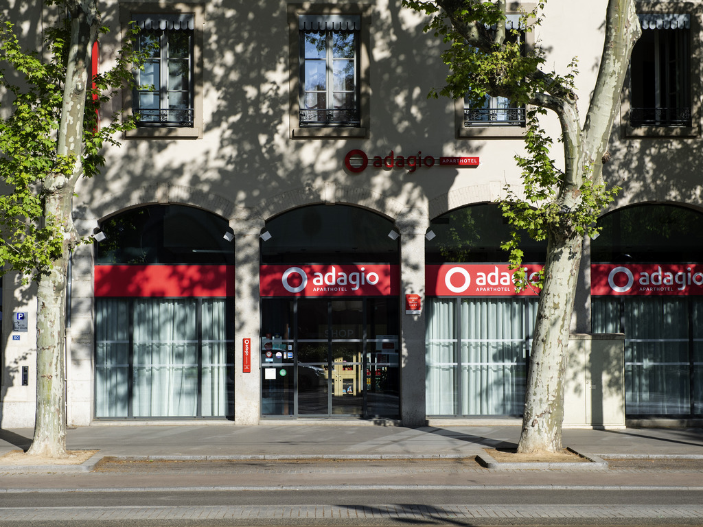 Adagio Lyon Patio Confluence - Image 3